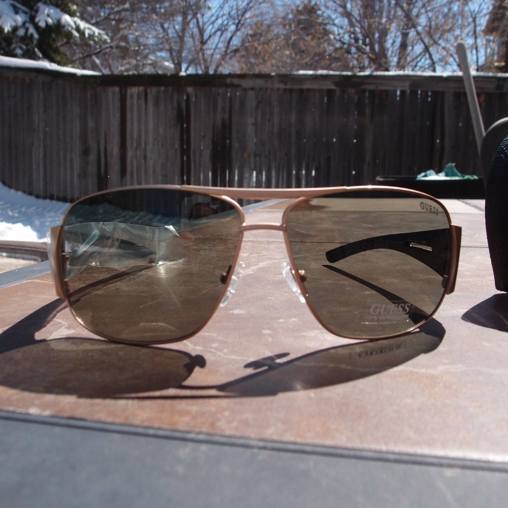 guess sunglasses-unisex-SQUARE AVIATOR STYLE